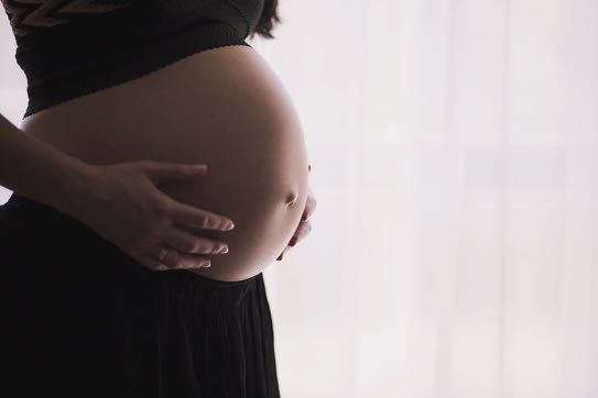 Wassereinlagerungen in der Schwangerschaft - die Ursachen